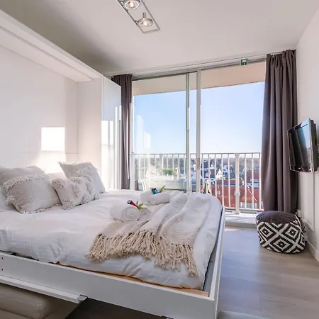 Lägenhet Oxygen At The Sea A Superb And Modern Flat Situated At A Stone's Throw From The With A Breathtaking Open View *